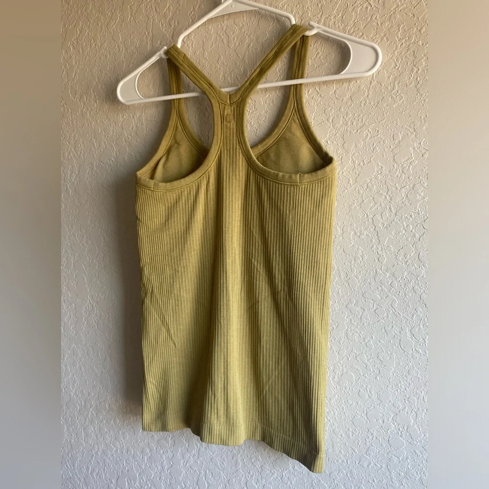 Lululemon Ebb To Street Tank II in Grape Leaf ~ Size 6 - Picture 8 of 12